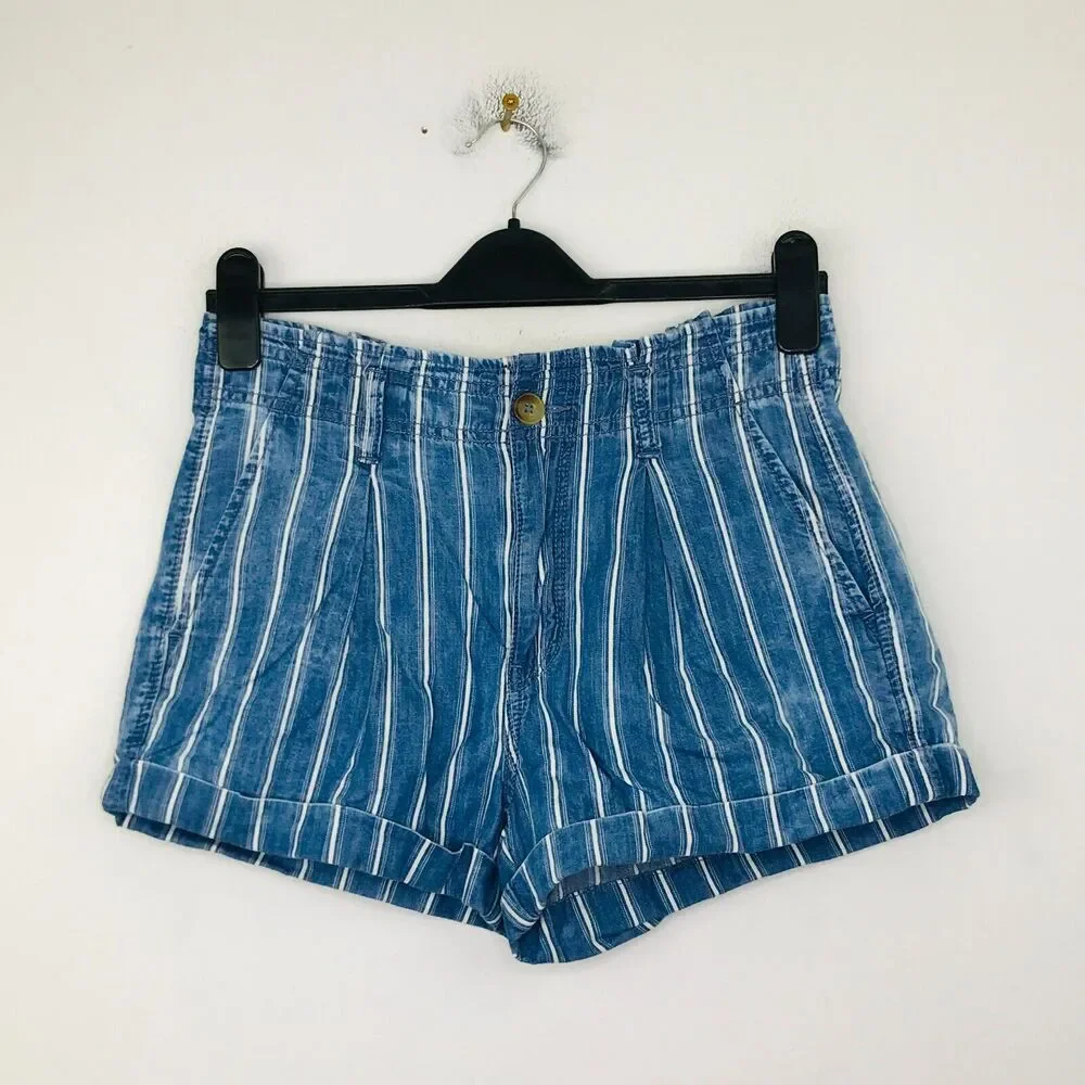 American Eagle Women's 2 Shorts Blue Striped Paperbag Pleated Cuff Chambray CE26